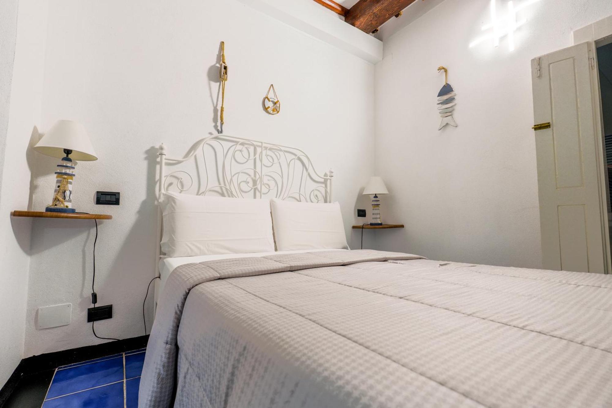 White Lerici Hotel Екстериор снимка