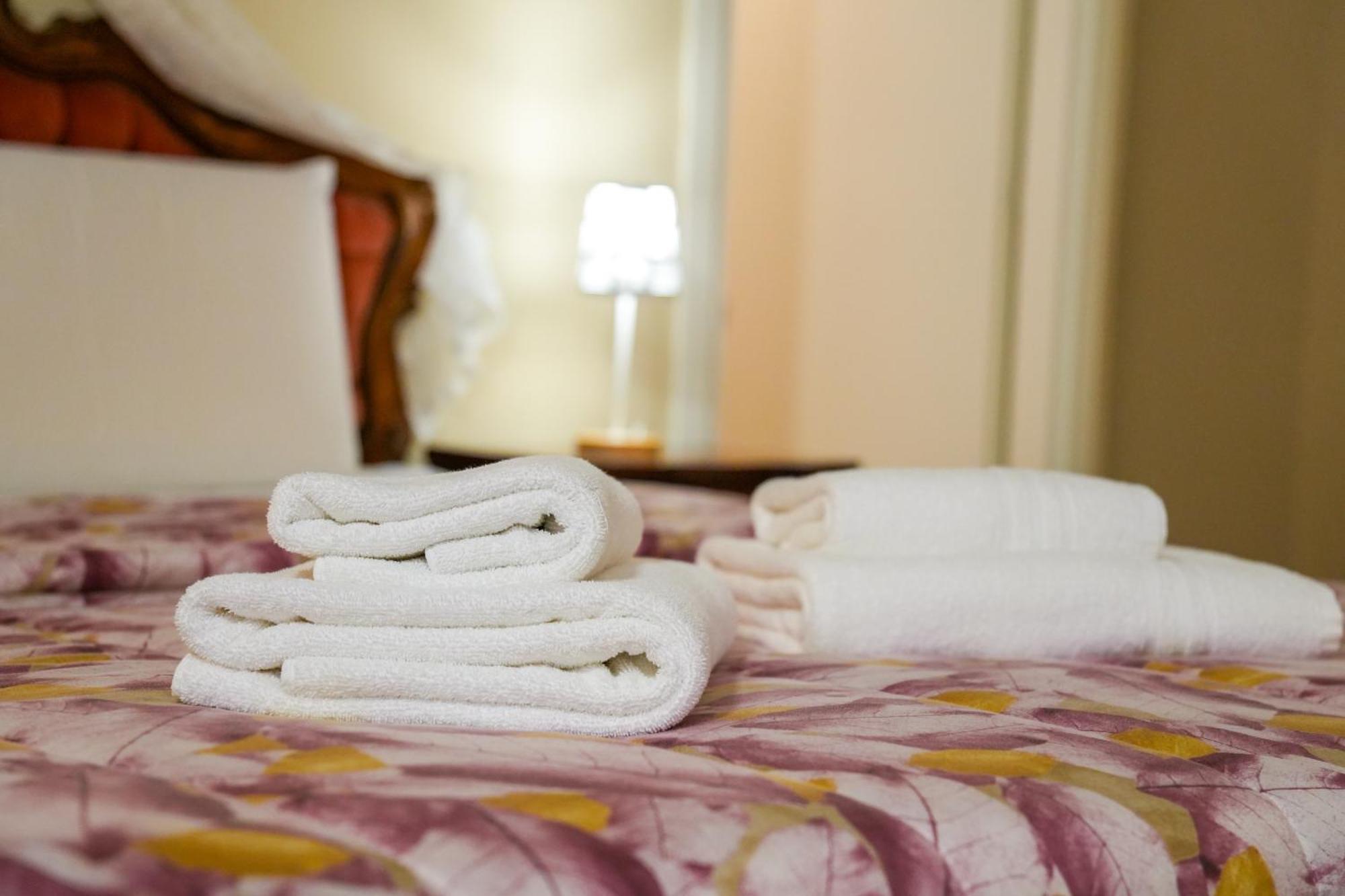 White Lerici Hotel Екстериор снимка